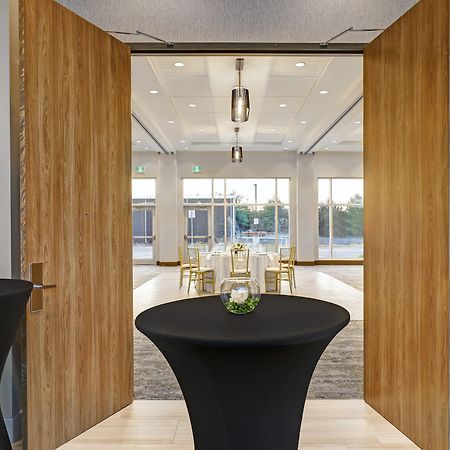 Holiday Inn Express - Kingston West By Ihg Εξωτερικό φωτογραφία