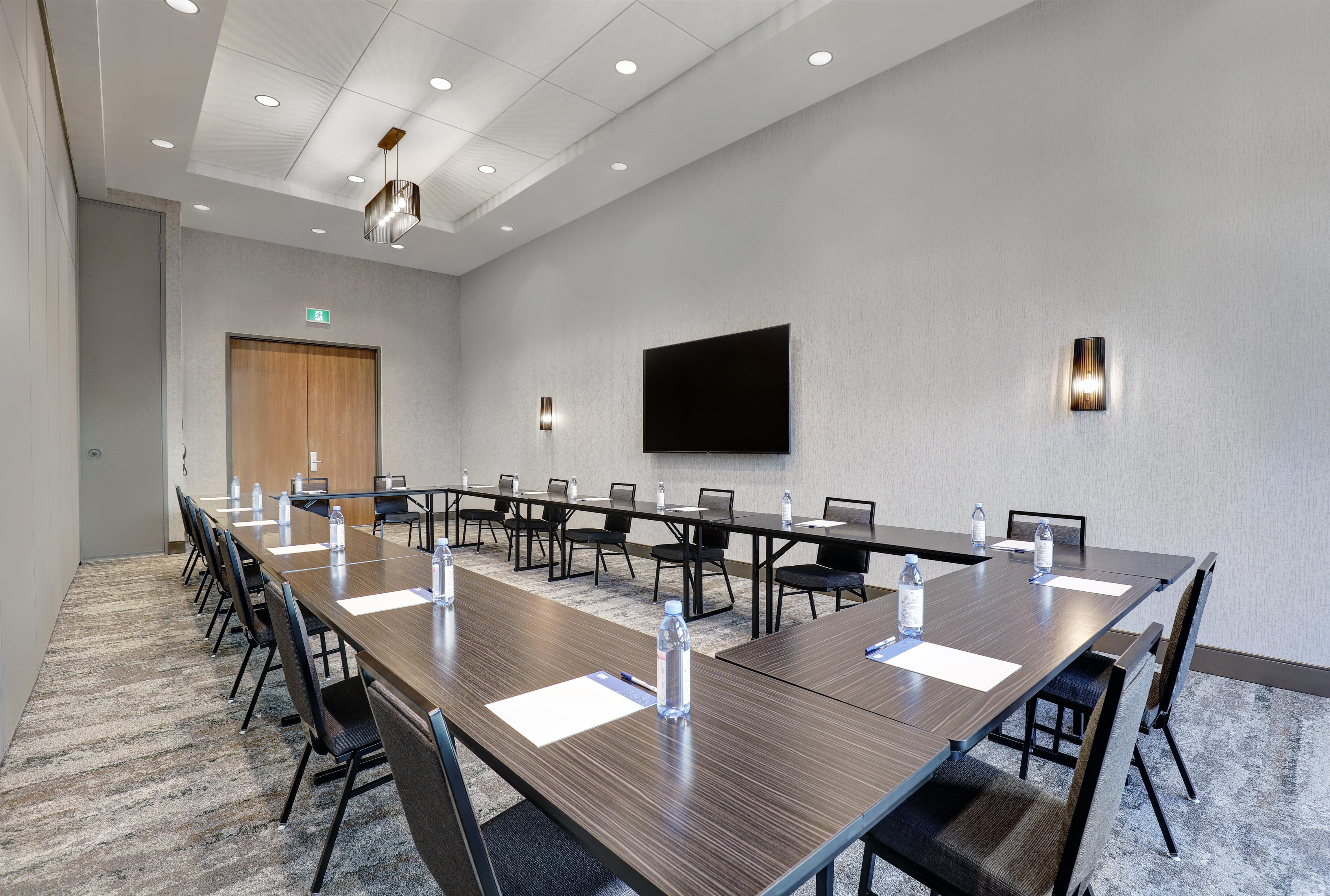 Holiday Inn Express - Kingston West By Ihg Εξωτερικό φωτογραφία