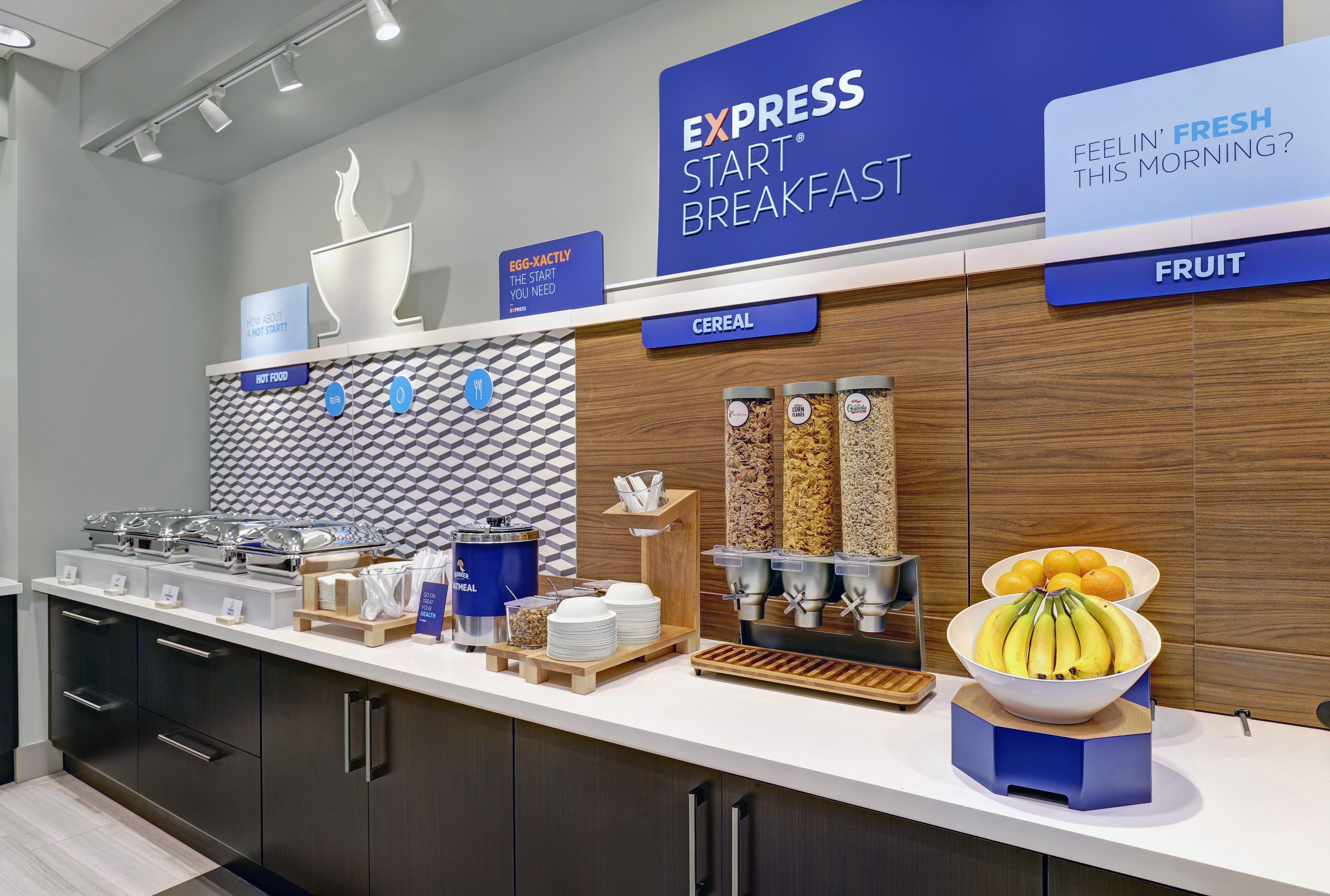 Holiday Inn Express - Kingston West By Ihg Εξωτερικό φωτογραφία